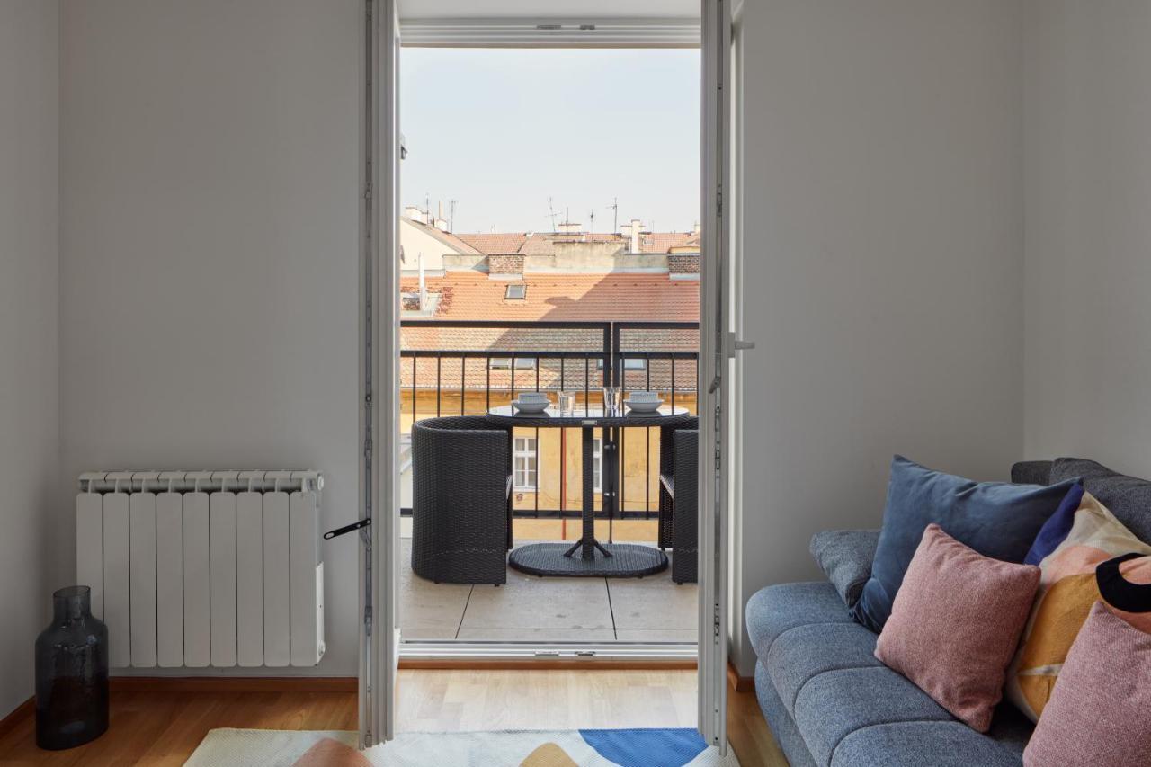 Bright Apartment In New Town By Prague Days Praga Exterior foto