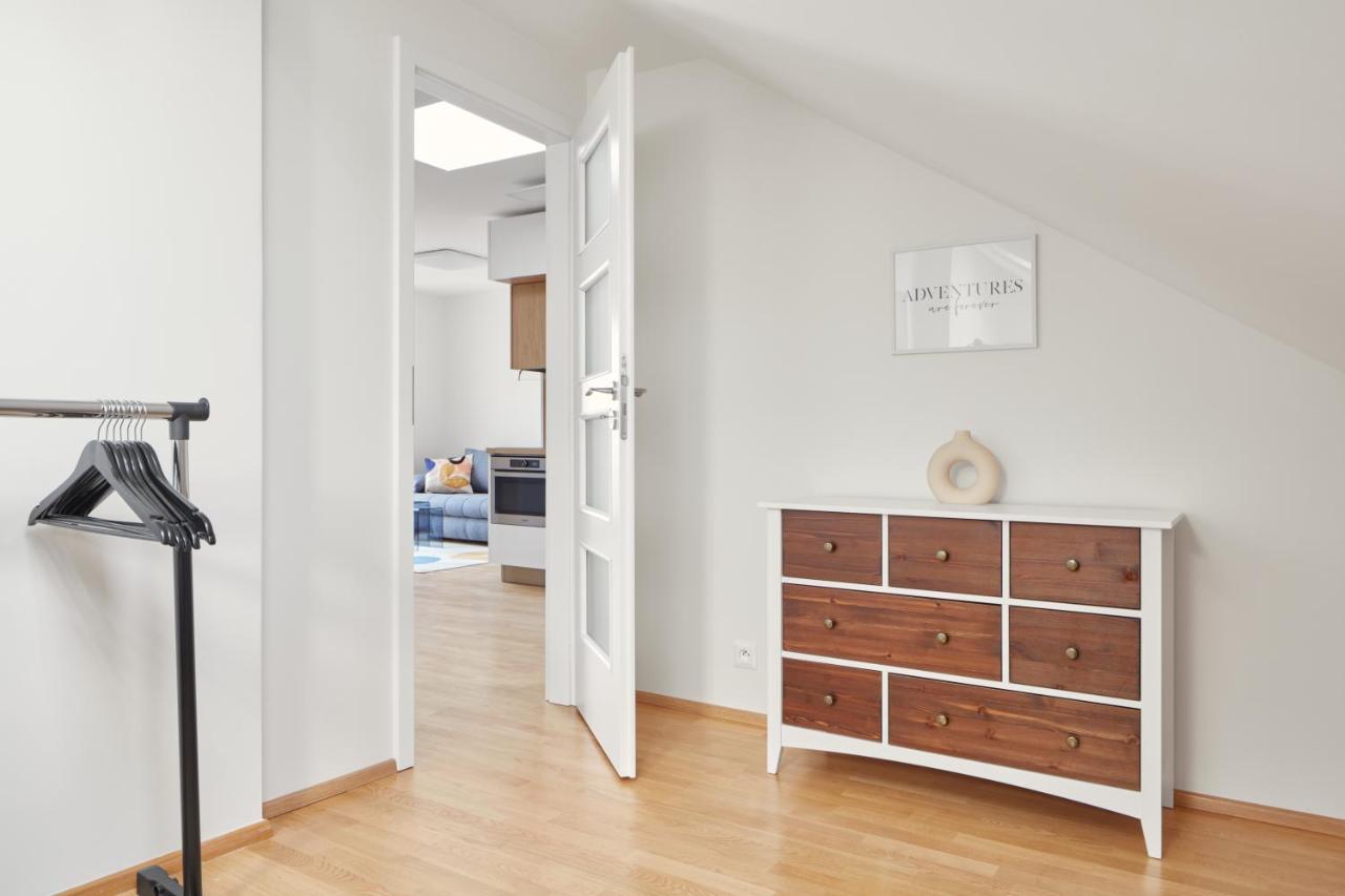 Bright Apartment In New Town By Prague Days Praga Exterior foto